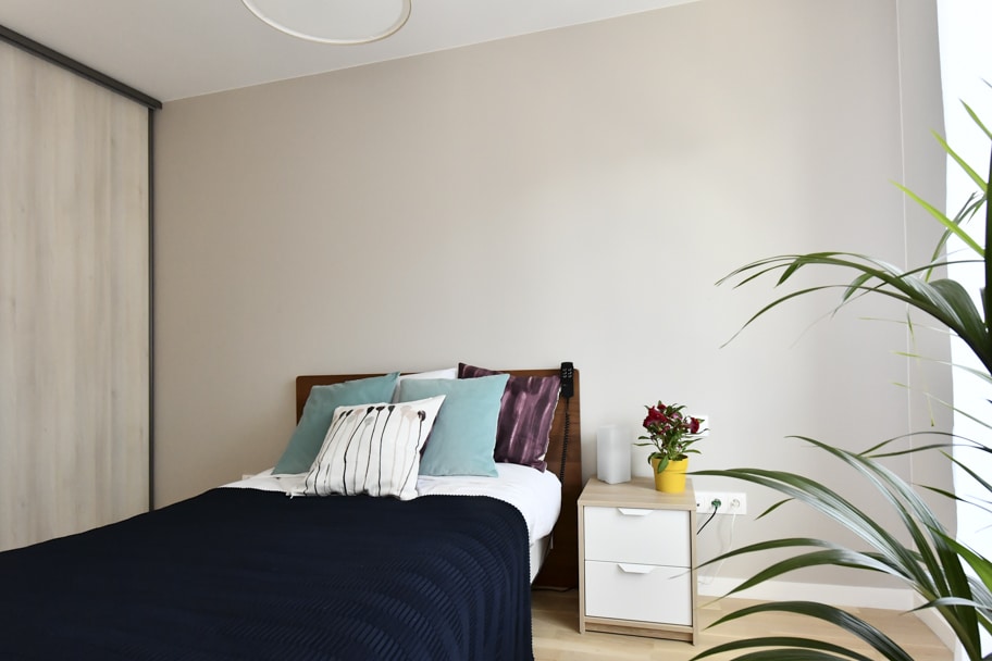 Chambre Suresnes